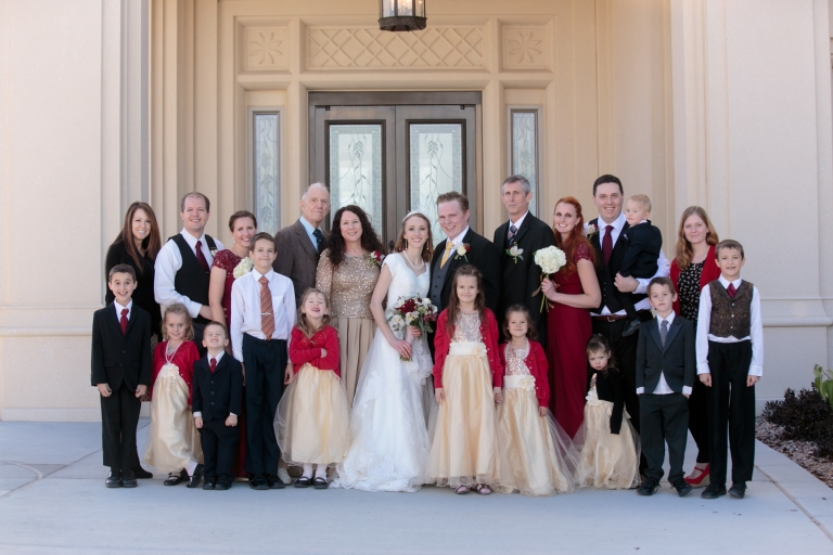 EK-Studios-Utah-Wedding-Photographers-Payson-Temple-Wedding009-Blog(pp_w768_h512)
