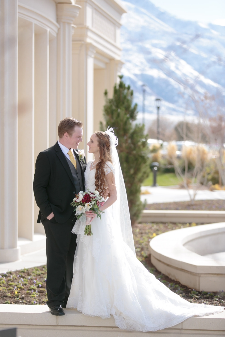 EK-Studios-Utah-Wedding-Photographers-Payson-Temple-Wedding020-Blog(pp_w768_h1152)