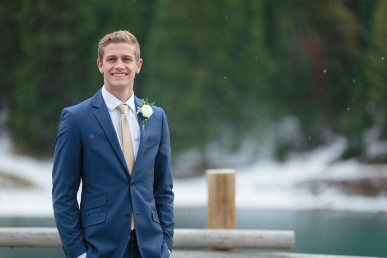 Winter-Mountain-Bridals-Utah-Photography-Utah-Wedding-Photographers-EK-Studios-Photo-Video-015(pp_w768_h512)