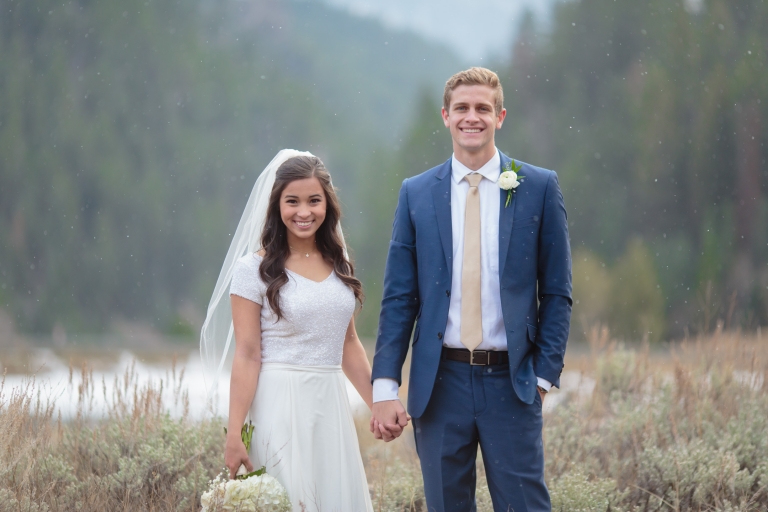 Winter-Mountain-Bridals-Utah-Photography-Utah-Wedding-Photographers-EK-Studios-Photo-Video-026(pp_w768_h512)