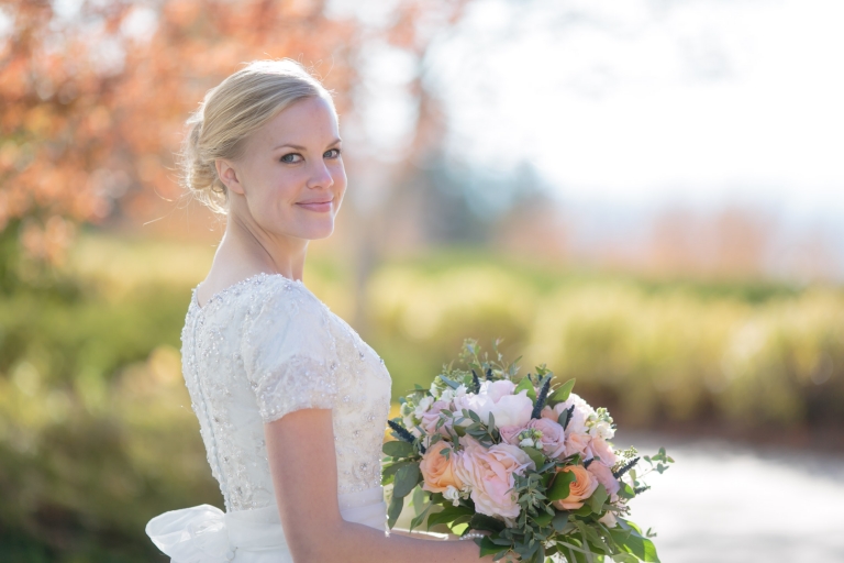 EK-Studios-Utah-Wedding-Photographers-Bountiful-Temple-Wedding-Bridals007-Blog(pp_w768_h512)