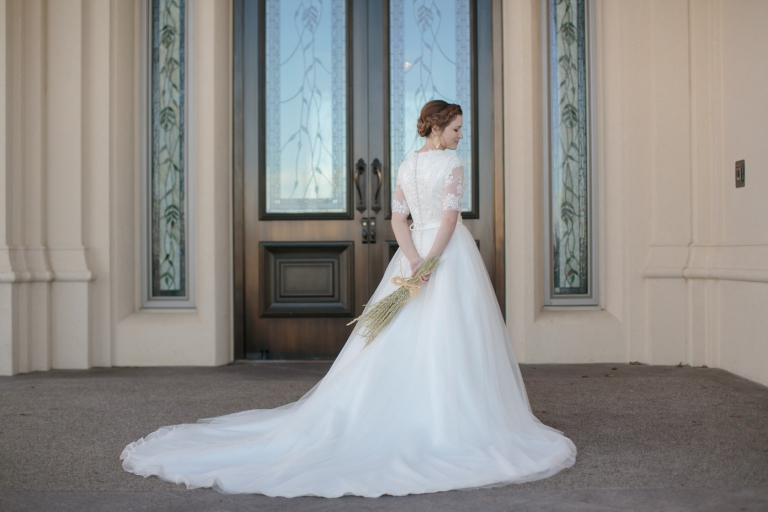 EK-Studios-Utah-Wedding-Photographers-Payson-Temple-Bridals-wedding-photography-utah007-Blog(pp_w768_h512)