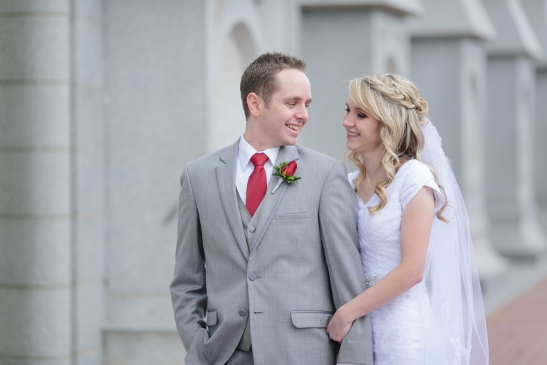 EK-Studios-Utah-Wedding-Photographers-SLC-Temple-Bridals018-Blog(pp_w768_h512)