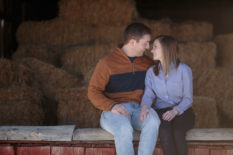 EK-Studios-Utah-Wedding-Photographers-Country-Barn-Engagements011-Blog(pp_w768_h512)