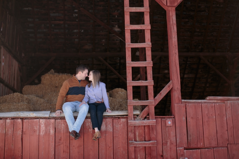 EK-Studios-Utah-Wedding-Photographers-Country-Barn-Engagements020-Blog(pp_w768_h512)