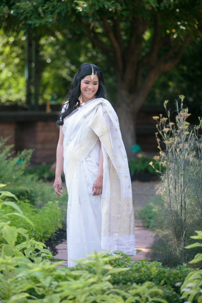 EK-Studios-Utah-Wedding-Photographers-Red-Butte-Garden-Wedding-Utah-Photography019-Blog(pp_w768_h1152)