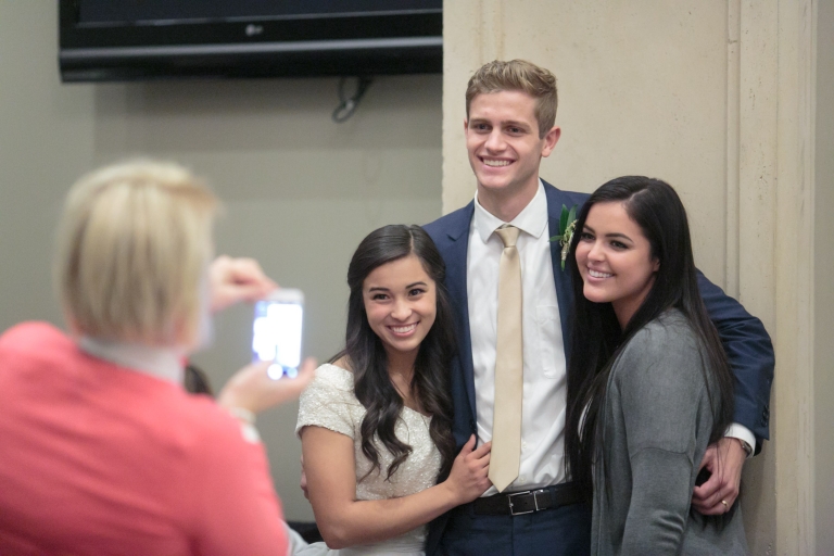 EK-Studios-Utah-Wedding-Photographers-Draper-Temple-Wedding-Sleepy-Ridge-Reception-Utah027-Blog(pp_w768_h512)
