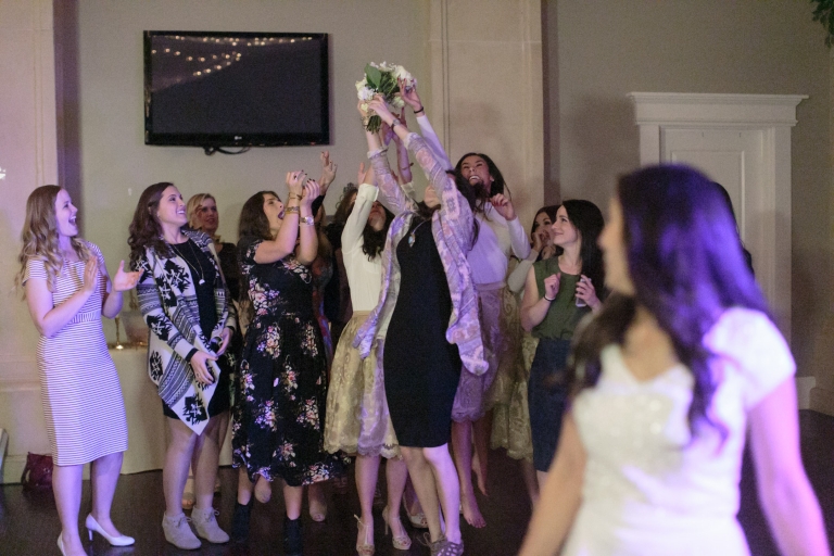 EK-Studios-Utah-Wedding-Photographers-Draper-Temple-Wedding-Sleepy-Ridge-Reception-Utah038-Blog(pp_w768_h512)