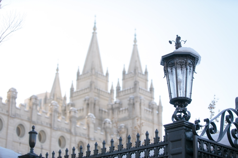 EK-Studios-Utah-Wedding-Photographers-Salt-Lake-temple-Wedding-Sleepy-Ridge-Golf-course-Reception019-Blog(pp_w768_h512)