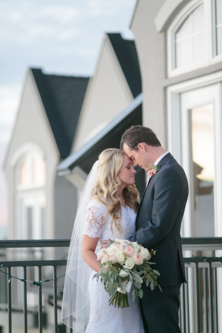 EK-Studios-Utah-Wedding-Photographers-Salt-Lake-temple-Wedding-Sleepy-Ridge-Golf-course-Reception025-Blog(pp_w768_h1152)