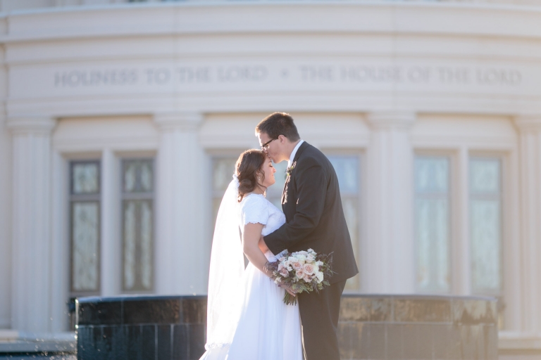 EK-Studios-Utah-Wedding-Photographers-Payson-Temple-Wedding-Photography012-Blog(pp_w768_h512)