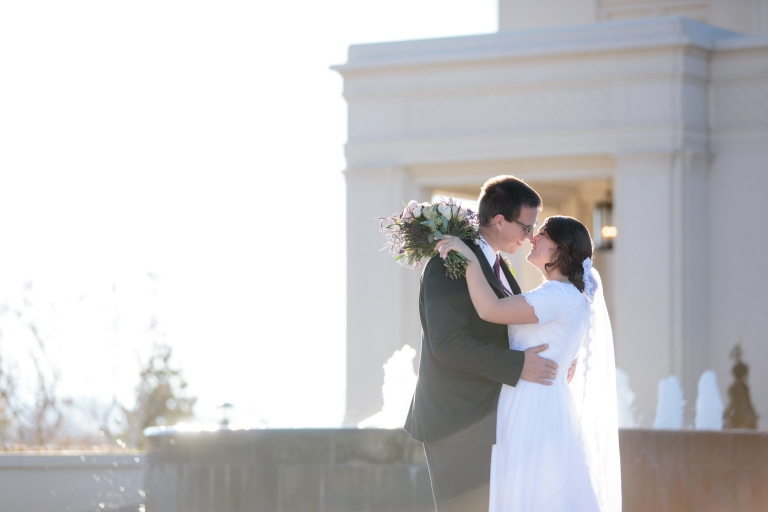 EK-Studios-Utah-Wedding-Photographers-Payson-Temple-Wedding-Photography016-Blog(pp_w768_h512)