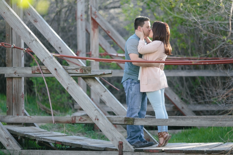 EK-Studios-Utah-Wedding-Photographers-Spring-rustic-nature-engagements-utah-photography029-Blog(pp_w768_h512)