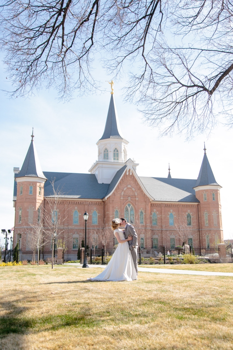 EK-Studios-Utah-Wedding-Photographers-Provo-City-Center-Temple-wedding-bridal-photography-utah023-Blog(pp_w768_h1152)