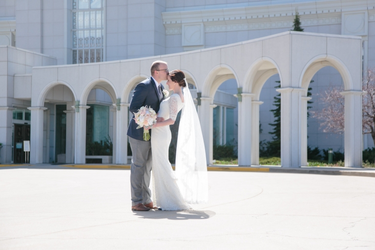 EK-Studios-Utah-Wedding-Photographers-Bountiful-Temple-Wedding-Chantilly-Mansion-Wedding-Reception021-Blog1(pp_w768_h512)