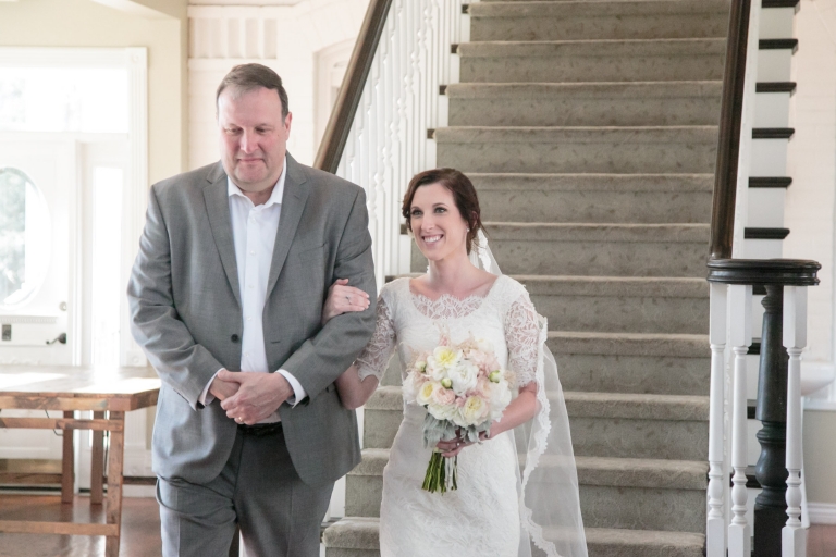 EK-Studios-Utah-Wedding-Photographers-Bountiful-Temple-Wedding-Chantilly-Mansion-Wedding-Reception045-Blog1(pp_w768_h512)
