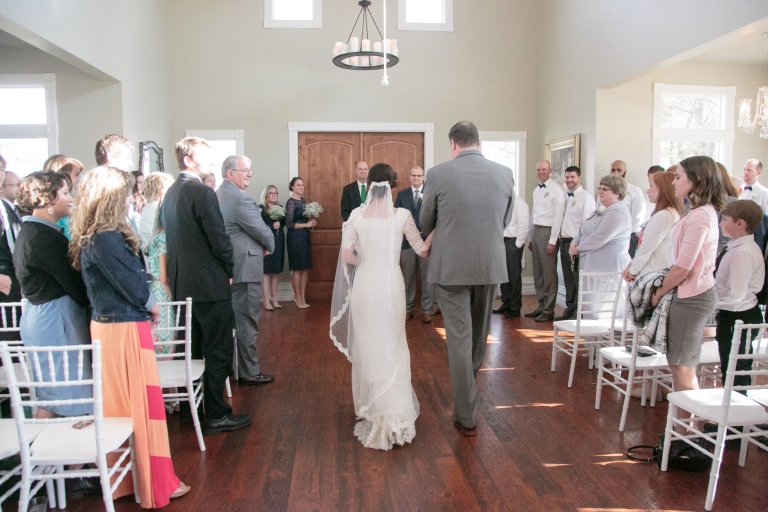 EK-Studios-Utah-Wedding-Photographers-Bountiful-Temple-Wedding-Chantilly-Mansion-Wedding-Reception046-Blog1(pp_w768_h512)