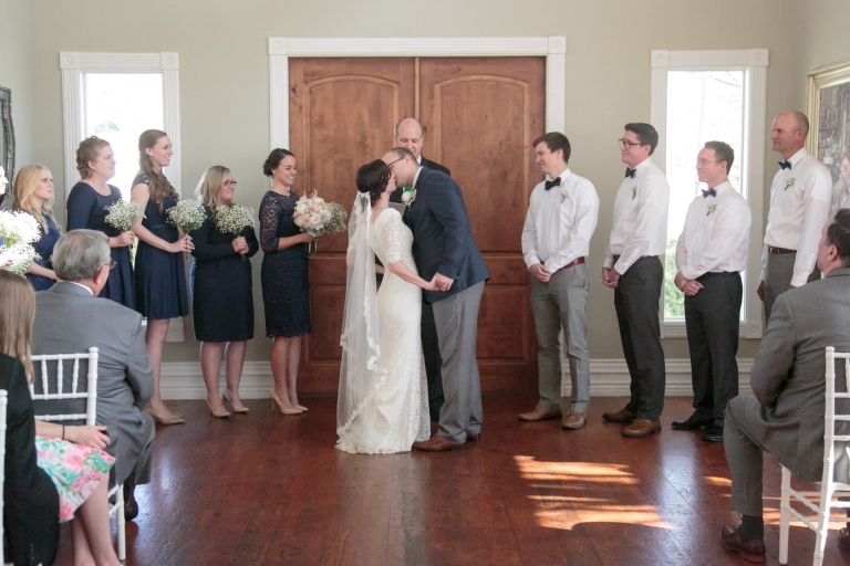 EK-Studios-Utah-Wedding-Photographers-Bountiful-Temple-Wedding-Chantilly-Mansion-Wedding-Reception052-Blog1(pp_w768_h512)