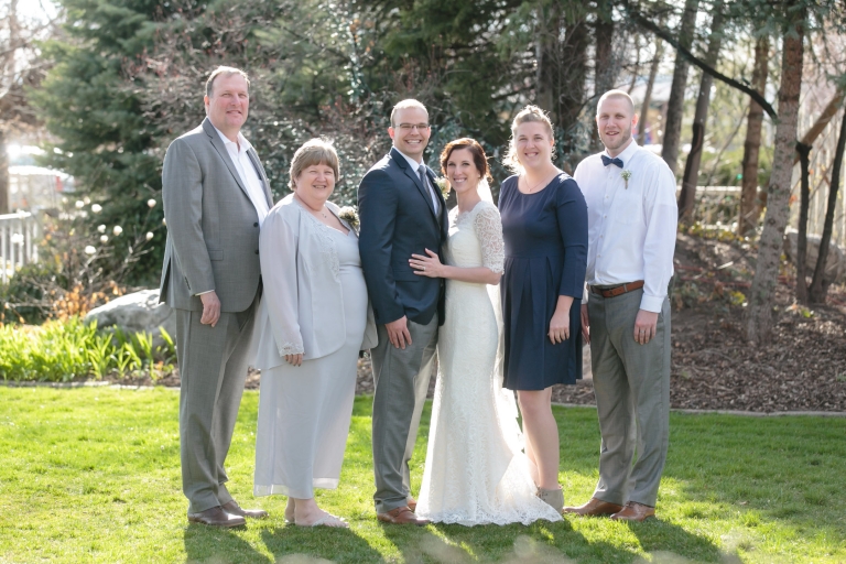 EK-Studios-Utah-Wedding-Photographers-Bountiful-Temple-Wedding-Chantilly-Mansion-Wedding-Reception057-Blog1(pp_w768_h512)