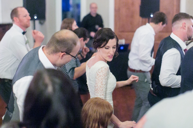 EK-Studios-Utah-Wedding-Photographers-Bountiful-Temple-Wedding-Chantilly-Mansion-Wedding-Reception070-Blog(pp_w768_h512)