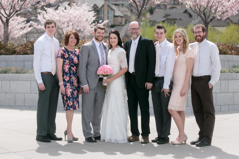 EK-Studios-Utah-Wedding-Photographers-Draper-Temple-Wedding-Utah-photography-blossoms011-Blog(pp_w768_h512)