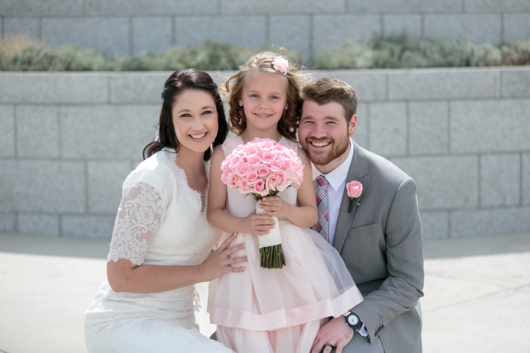 EK-Studios-Utah-Wedding-Photographers-Draper-Temple-Wedding-Utah-photography-blossoms015-Blog(pp_w768_h512)
