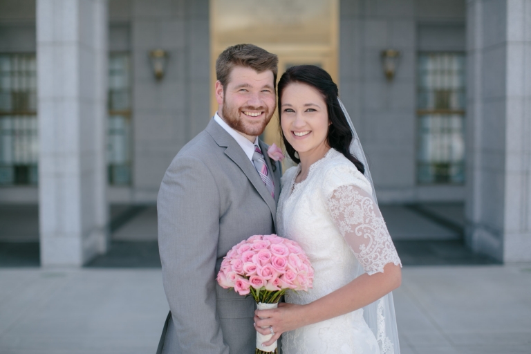 EK-Studios-Utah-Wedding-Photographers-Draper-Temple-Wedding-Utah-photography-blossoms026-Blog(pp_w768_h512)