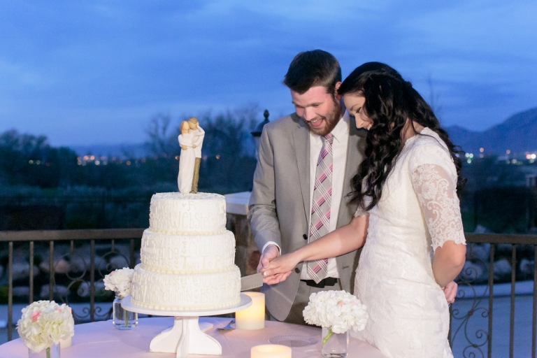 EK-Studios-Utah-Wedding-Photographers-Draper-Temple-Wedding-Utah-photography-blossoms047-Blog(pp_w768_h512)