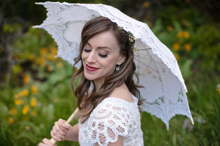 EK-Studios-Utah-Wedding-Photographers-Salt-Lake-City-Photographer-Bridals-wild-flowers-city-overlook-sunset008-Blog(pp_w768_h512)