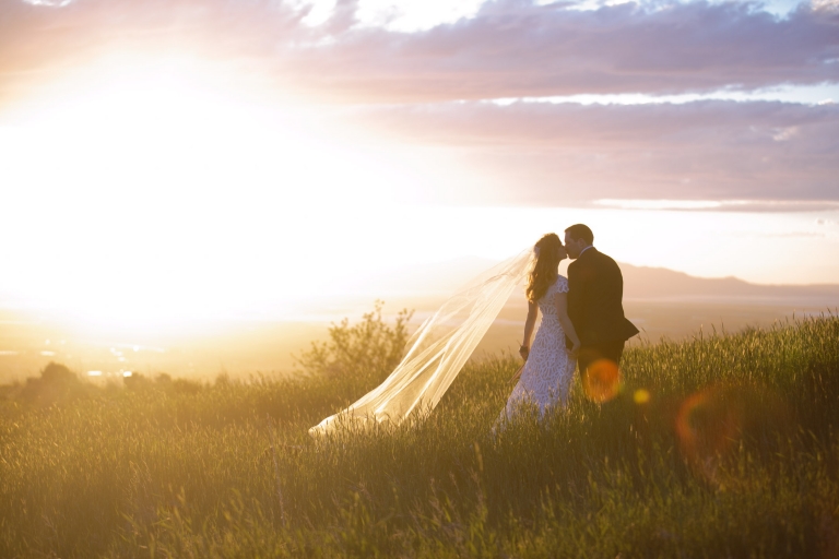 EK-Studios-Utah-Wedding-Photographers-Salt-Lake-City-Photographer-Bridals-wild-flowers-city-overlook-sunset016-Blog(pp_w768_h512)