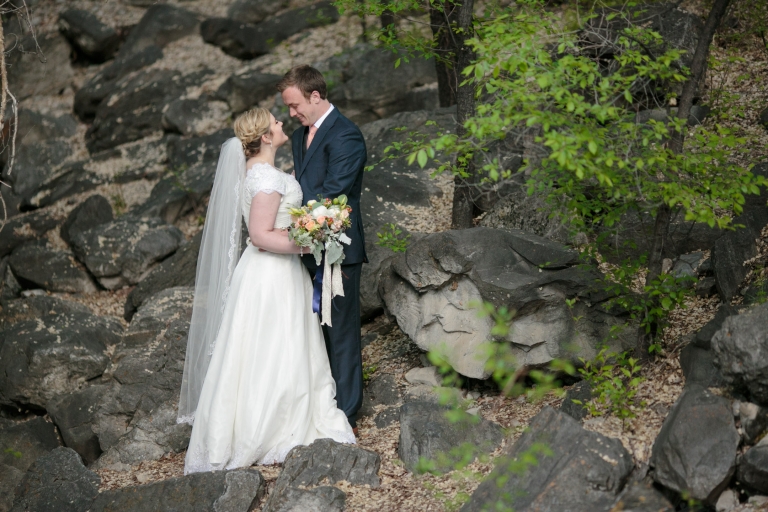 EK-Studios-Utah-Wedding-Photographers-Nature-Bridals-in-a-meadow-city-overlook029-Blog(pp_w768_h512)