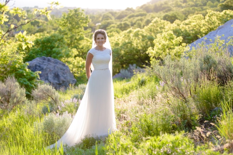 EK-Studios-Utah-Wedding-Photographers-Sandy-photographers-mountain-bridals015-Blog(pp_w768_h512)