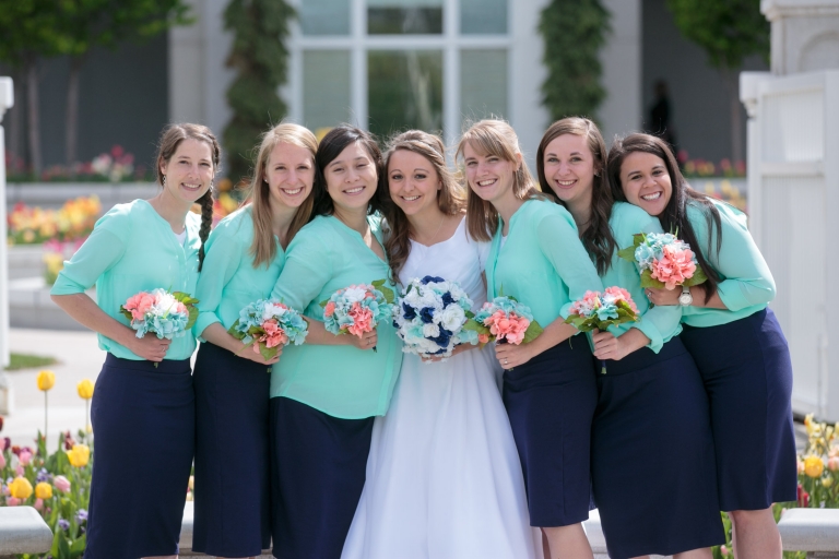 EK-Studios-Utah-Wedding-Photographers-Timpanogos-Temple-Photography-American-Fork010-Blog(pp_w768_h512)