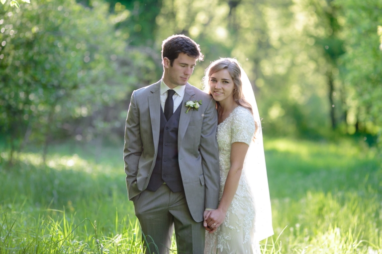 EK-Studios-Utah-Wedding-Photographers-Provo-wedding-photographer-Bridals-in-a-grove008-Blog(pp_w768_h512)