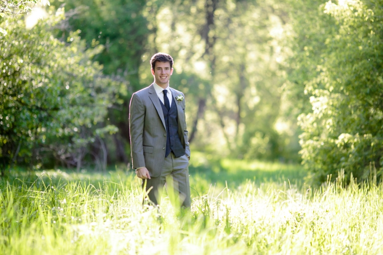EK-Studios-Utah-Wedding-Photographers-Provo-wedding-photographer-Bridals-in-a-grove029-Blog(pp_w768_h512)