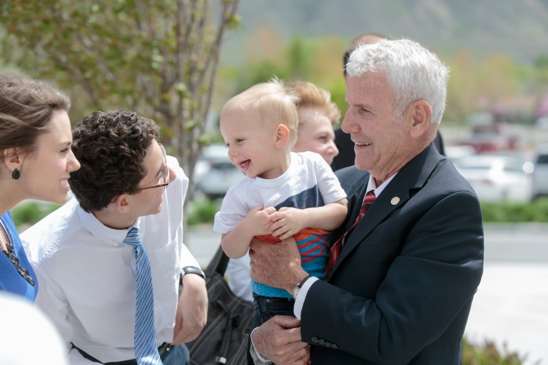 EK-Studios-Utah-Wedding-Photographers-Payson-Temple-Wedding-Reception-Stonegate-pleasant-grove-utah006-Blog(pp_w768_h512)