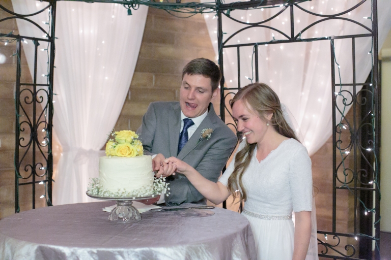 EK-Studios-Utah-Wedding-Photographers-Payson-Temple-Wedding-Reception-Stonegate-pleasant-grove-utah041-Blog(pp_w768_h512)