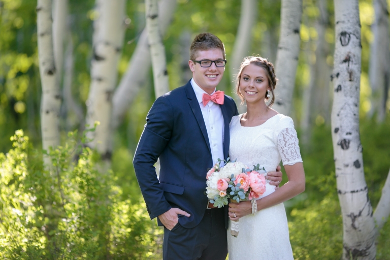 EK-Studios-Utah-Wedding-Photographers-Provo-Wedding-photographer-canyon-Bridals-aspens-010-Blog(pp_w768_h512)