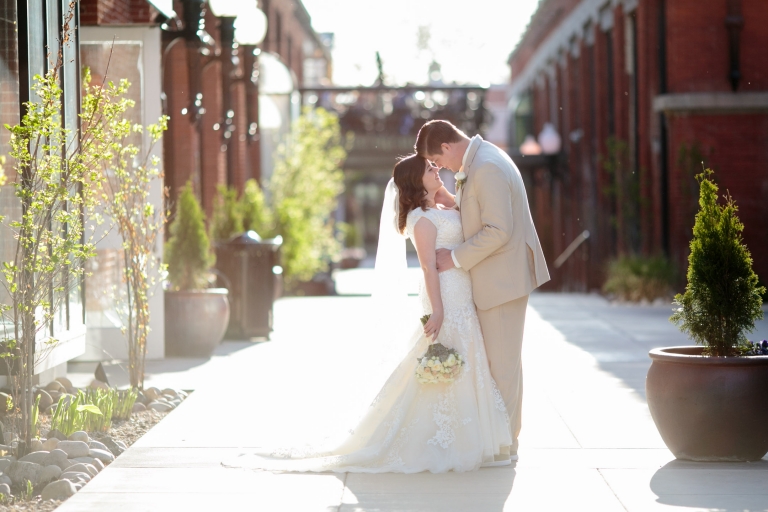 EK-Studios-Utah-Wedding-Photographers-classy-bridals-salt-lake-city007-Blog(pp_w768_h512)