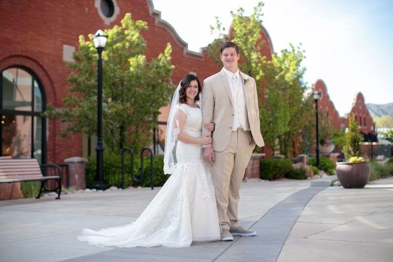 EK-Studios-Utah-Wedding-Photographers-classy-bridals-salt-lake-city011-Blog(pp_w768_h512)