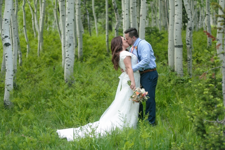 EK-Studios-Utah-Wedding-Photographers-Aspen-mountian-bridals-sandy-photographers-utah004-Blog(pp_w768_h512)