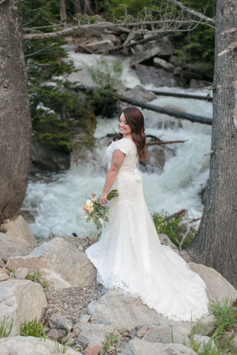 EK-Studios-Utah-Wedding-Photographers-Aspen-mountian-bridals-sandy-photographers-utah011-Blog(pp_w768_h1152)
