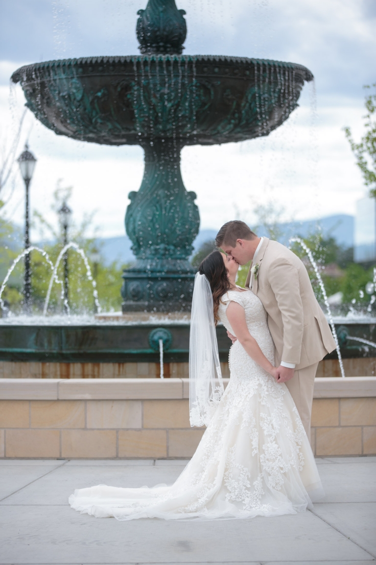 EK-Studios-Utah-Wedding-Photographers-Provo-City-Center-Temple-Wedding-Photography013-Blog(pp_w768_h1152)