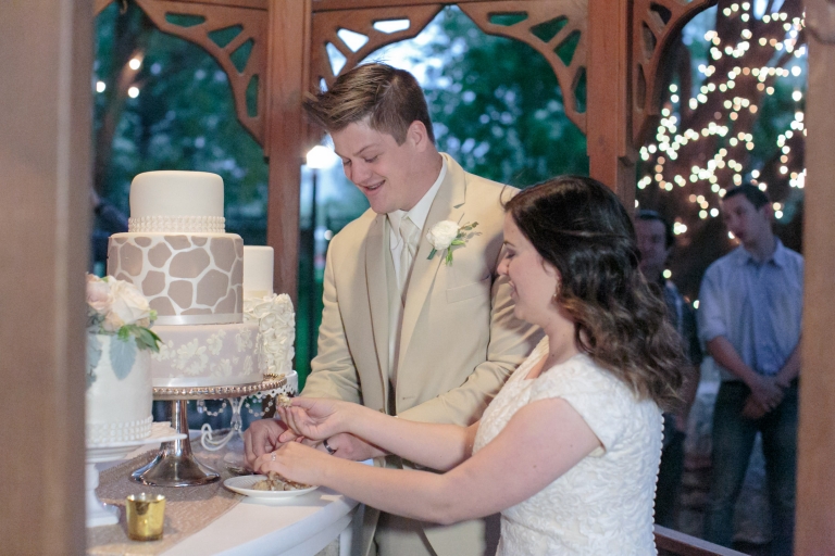 EK-Studios-Utah-Wedding-Photographers-Provo-City-Center-Temple-Wedding-Photography049-Blog(pp_w768_h512)