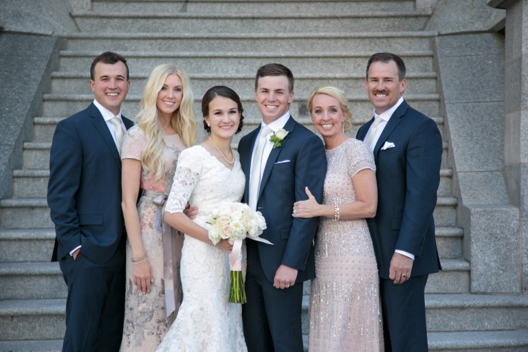 EK-Studios-Utah-Wedding-Photographers-Salt-Lake-Temple-Wedding-Photography-Red-Butte-Garden-Wedding-Reception-utah015-Blog(pp_w768_h512)