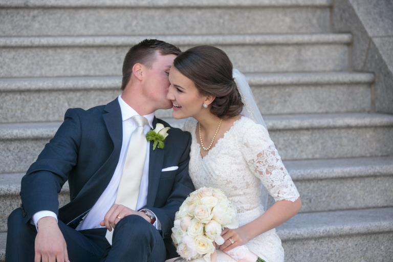 EK-Studios-Utah-Wedding-Photographers-Salt-Lake-Temple-Wedding-Photography-Red-Butte-Garden-Wedding-Reception-utah029-Blog(pp_w768_h512)