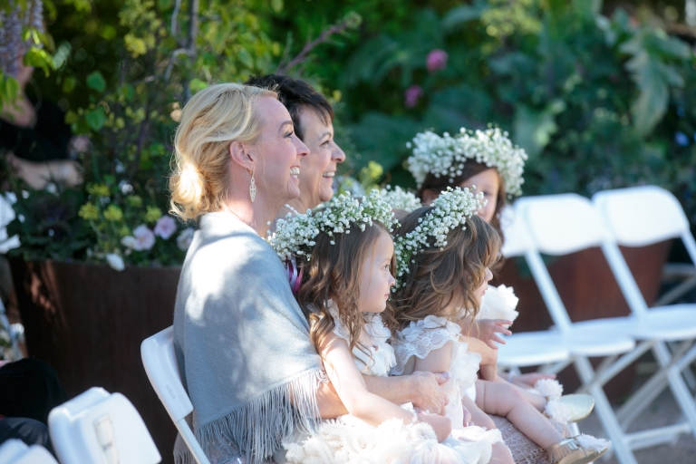 EK-Studios-Utah-Wedding-Photographers-Salt-Lake-Temple-Wedding-Photography-Red-Butte-Garden-Wedding-Reception-utah037-Blog(pp_w768_h512)
