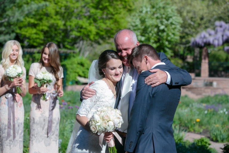 EK-Studios-Utah-Wedding-Photographers-Salt-Lake-Temple-Wedding-Photography-Red-Butte-Garden-Wedding-Reception-utah039-Blog(pp_w768_h512)