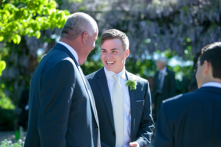 EK-Studios-Utah-Wedding-Photographers-Salt-Lake-Temple-Wedding-Photography-Red-Butte-Garden-Wedding-Reception-utah041-Blog(pp_w768_h512)