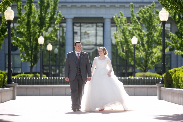 EK-Studios-Utah-Wedding-Photographers-utah-state-capitol-building-bridal-photography001-Blog(pp_w768_h512)